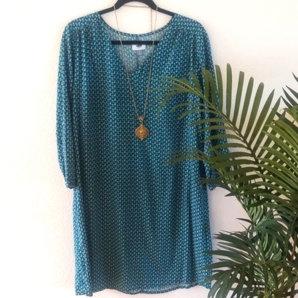 Dress - Picture 3 of 4